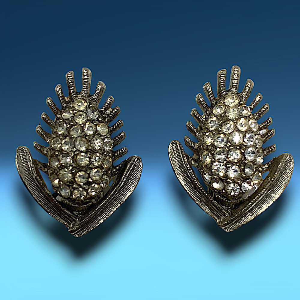 Vintage 1960s Clear Crystal Silver Tone Abstract Floral Earrings Clip On Couture